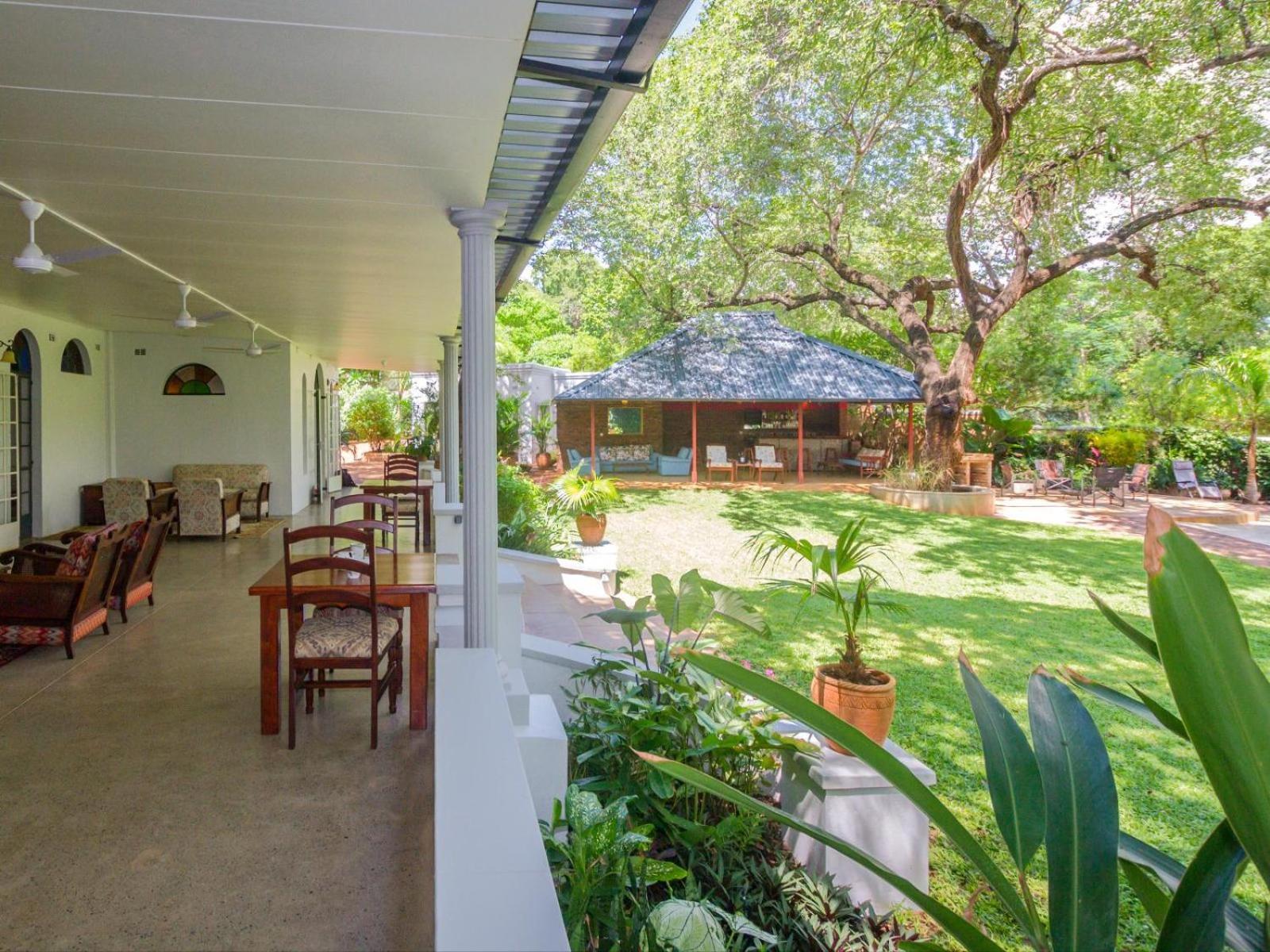 The Courtney Lodge Victoria Falls Esterno foto