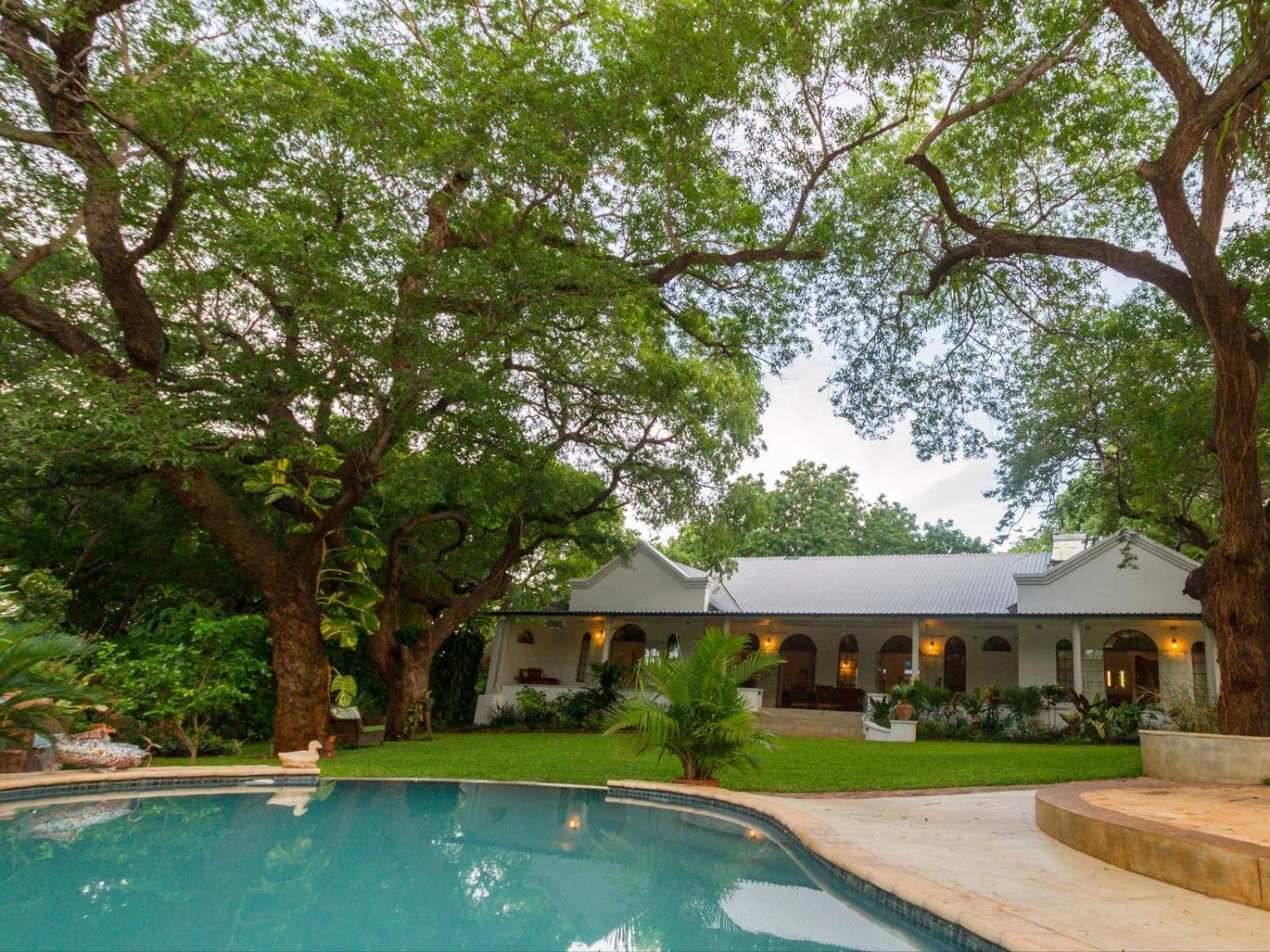 The Courtney Lodge Victoria Falls Esterno foto