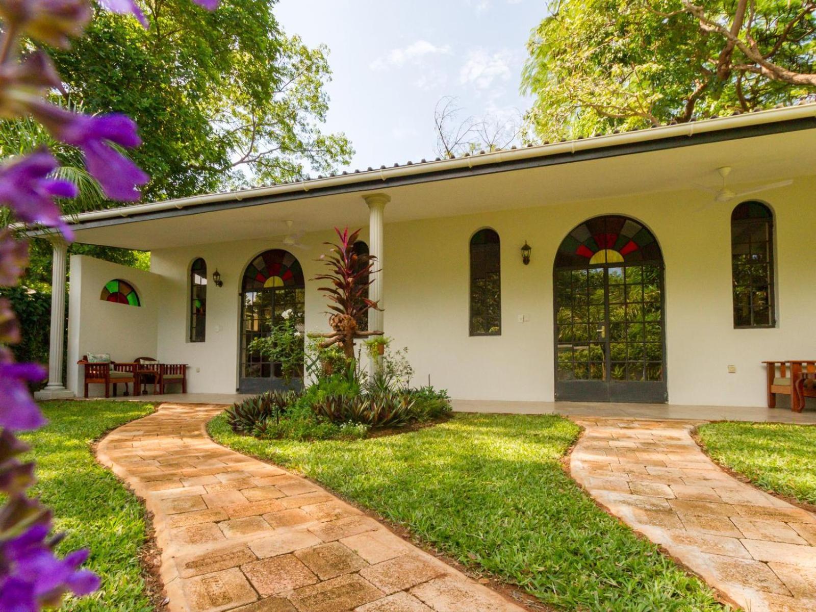 The Courtney Lodge Victoria Falls Esterno foto